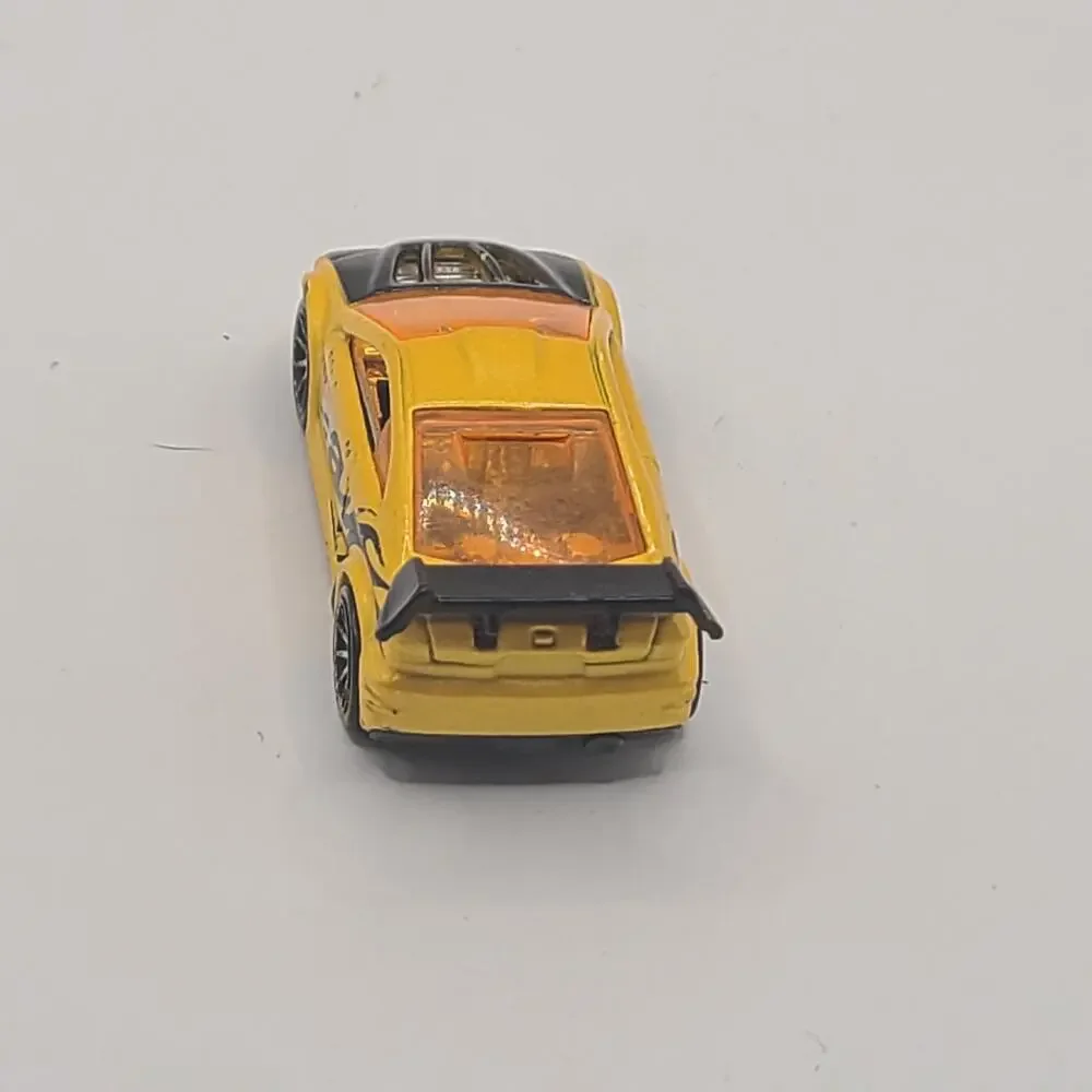 2004 ASPHALT ASSAULT JAPAN 1/64 SCALE DIECAST COLLECTOR MODEL CAR